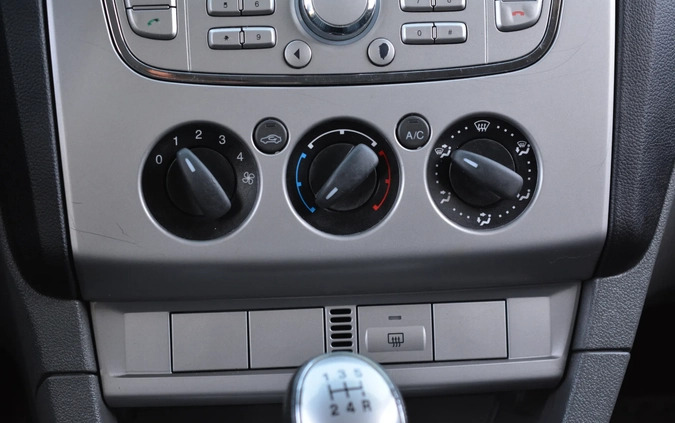 Ford Focus cena 15900 przebieg: 204000, rok produkcji 2009 z Dzierzgoń małe 497